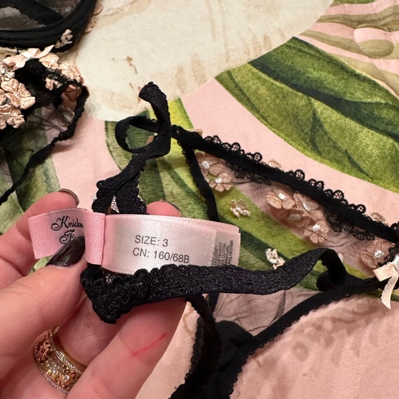 Agent Provocateur Black and Pink Floral Lace Bra Set 3 pieces 32E/3/3 - Picture 9 of 9
